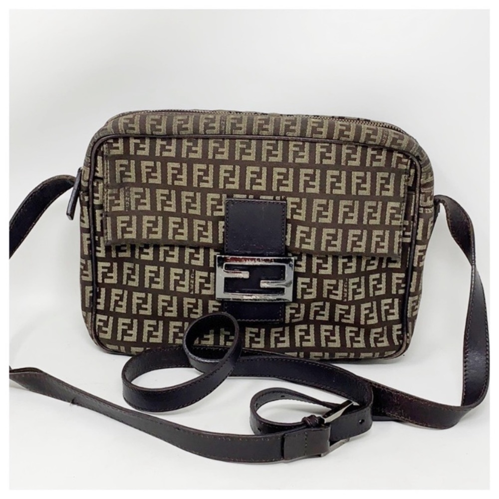 vintage fendi crossbody
